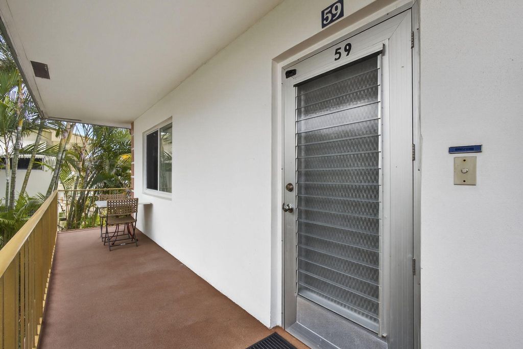 59 Plymouth G, West Palm Beach, FL 33417