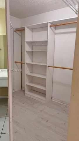 1091 SW 110th Ter, Davie, FL 33324