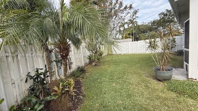 1091 SW 110th Ter, Davie, FL 33324