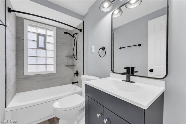 3203 Ingleside Drive, Parma, OH 44134