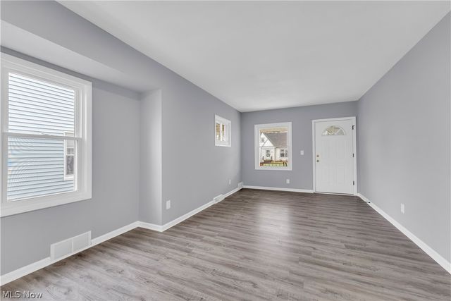 3203 Ingleside Drive, Parma, OH 44134