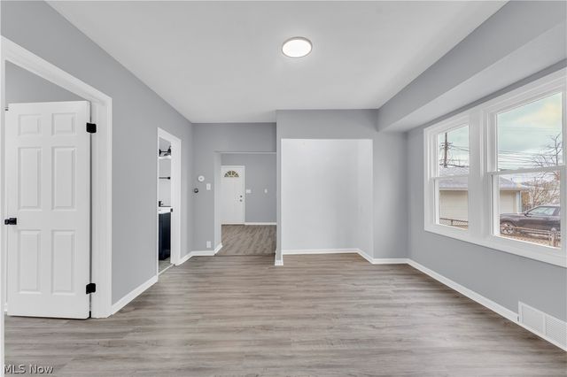 3203 Ingleside Drive, Parma, OH 44134