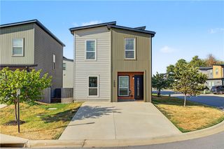 1080 Illinois Avenue, Centerton, AR 72713