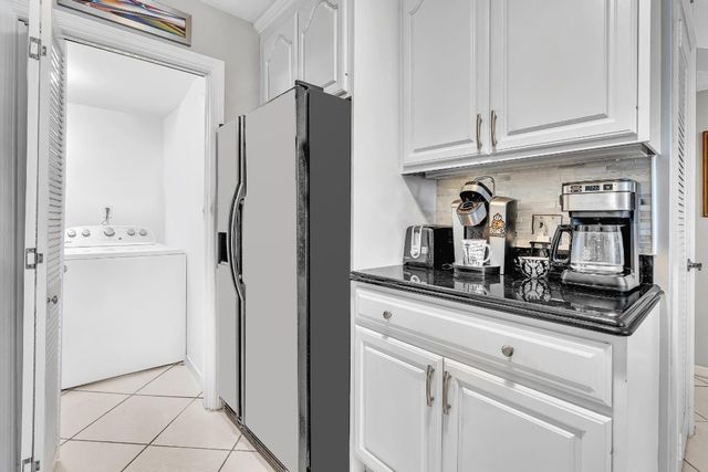 9050 Jacaranda Lane 3, Plantation, FL 33324