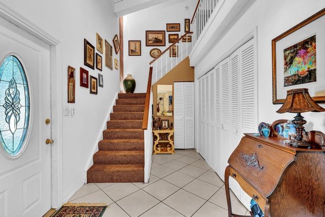 9050 Jacaranda Lane 3, Plantation, FL 33324