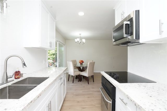 1405 E 1st 10, Long Beach, CA 90802
