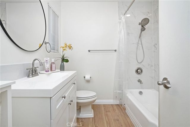 1405 E 1st 10, Long Beach, CA 90802