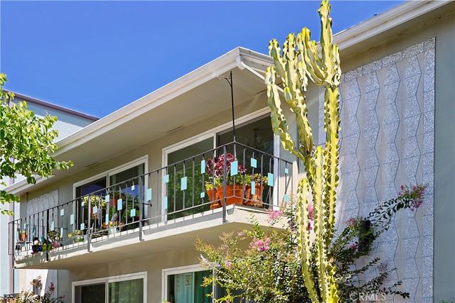 1405 E 1st 10, Long Beach, CA 90802