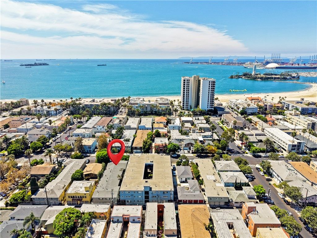 1405 E 1st 10, Long Beach, CA 90802