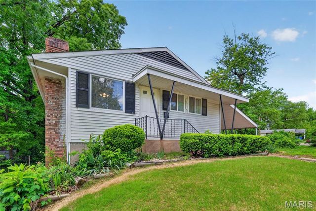 10247 Valley Drive, St Louis, MO 63137