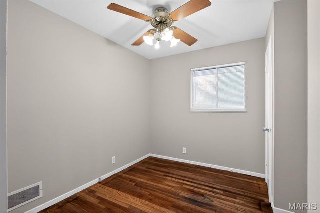 10247 Valley Drive, St Louis, MO 63137