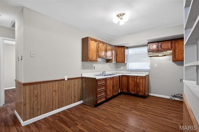 10247 Valley Drive, St Louis, MO 63137