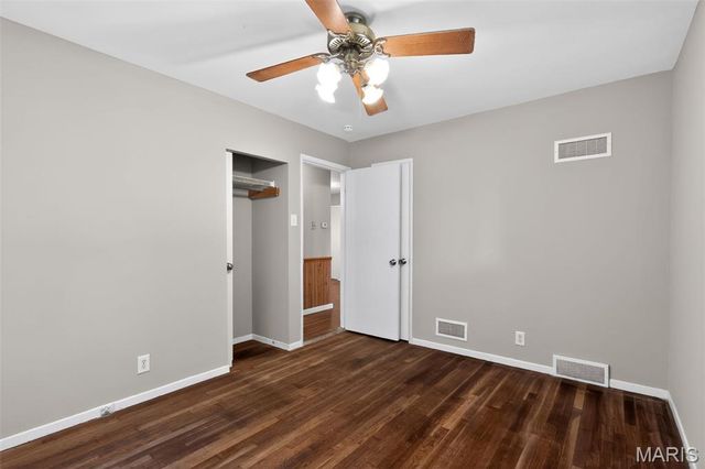 10247 Valley Drive, St Louis, MO 63137