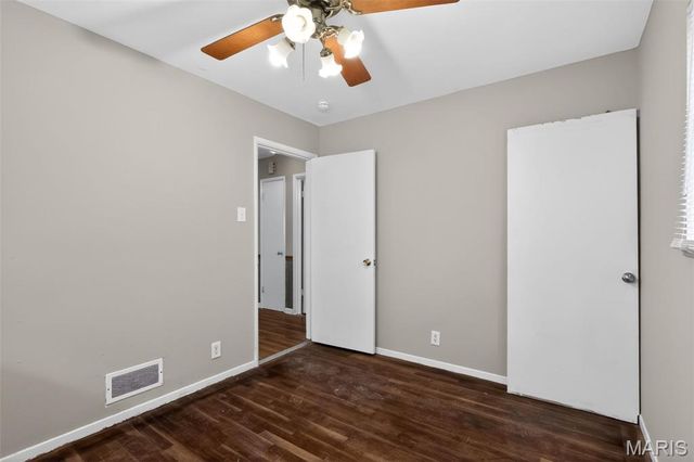 10247 Valley Drive, St Louis, MO 63137