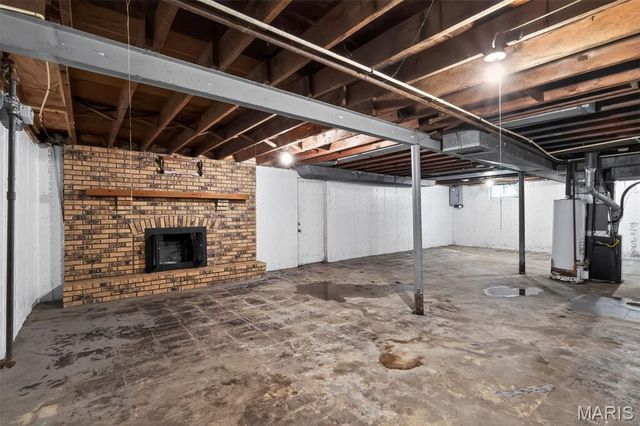 10247 Valley Drive, St Louis, MO 63137
