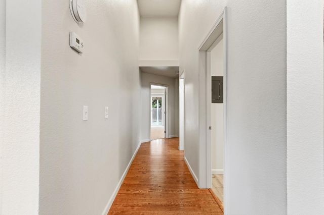 411 Berkeley Ave, Roseville, CA 95678
