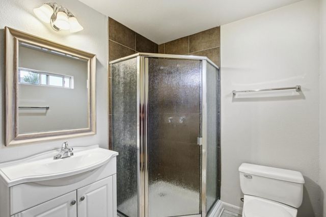 411 Berkeley Ave, Roseville, CA 95678