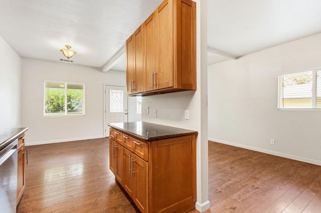 411 Berkeley Ave, Roseville, CA 95678