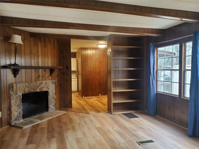18379 Thomas Street, Cleveland, TX 77328