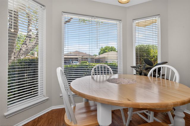 5700 Alicante Drive, Arlington, TX 76017