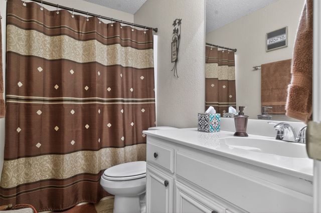 5700 Alicante Drive, Arlington, TX 76017