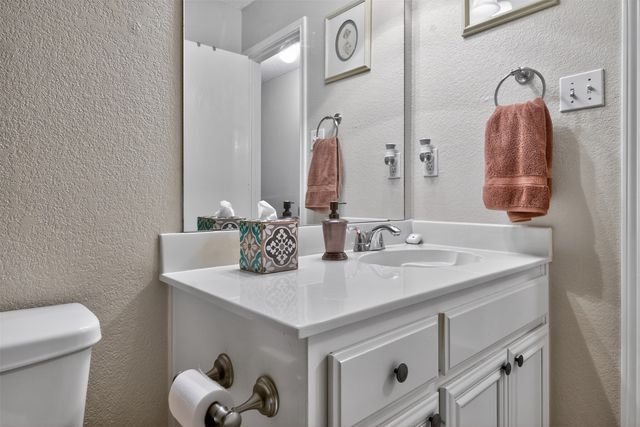 5700 Alicante Drive, Arlington, TX 76017