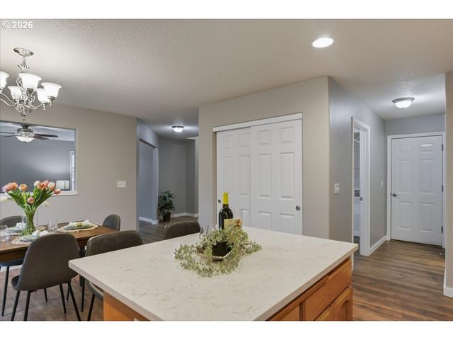 1109 Se 182ND Ave, Vancouver, WA 98683