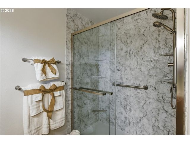 1109 Se 182ND Ave, Vancouver, WA 98683