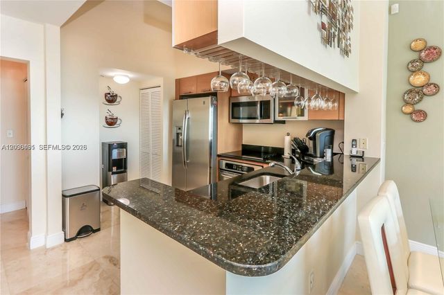 31 SE 5th St 4212, Miami, FL 33131