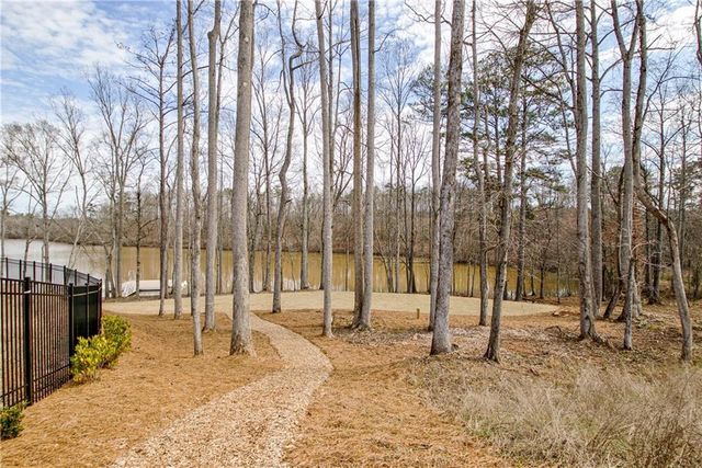 5 Club Cresswind Drive, Newnan, GA 30263
