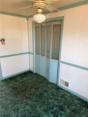 1015 Cascade Rd, Monaca, PA 15061