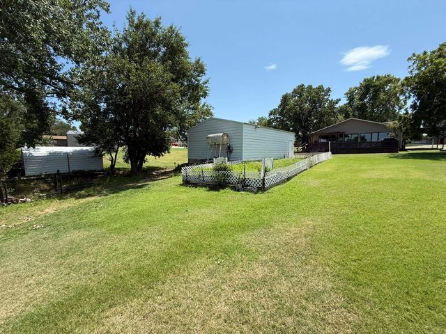 53 Yankee Run, Geneseo, KS 67444