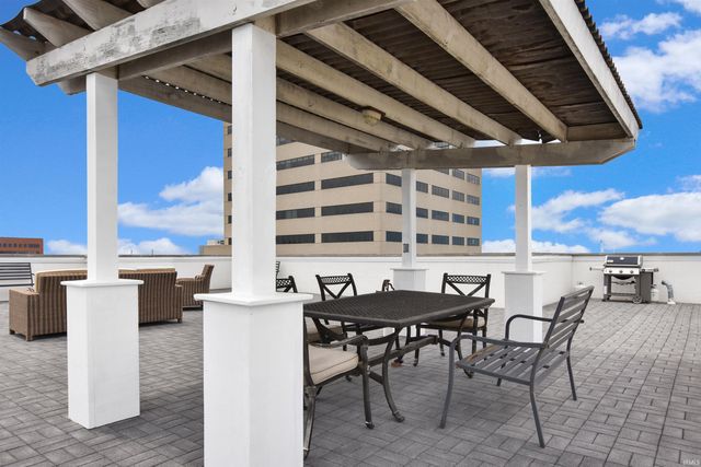 300 Main St Ste 2C, Evansville, IN 47708