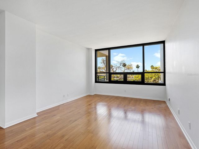 1255 N GULFSTREAM AVENUE 205, Sarasota, FL 34236