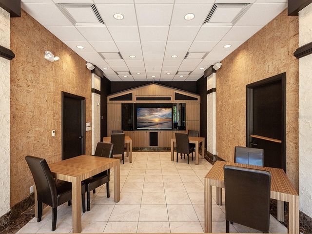 1255 N GULFSTREAM AVENUE 205, Sarasota, FL 34236