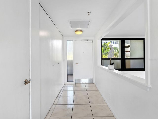 1255 N GULFSTREAM AVENUE 205, Sarasota, FL 34236