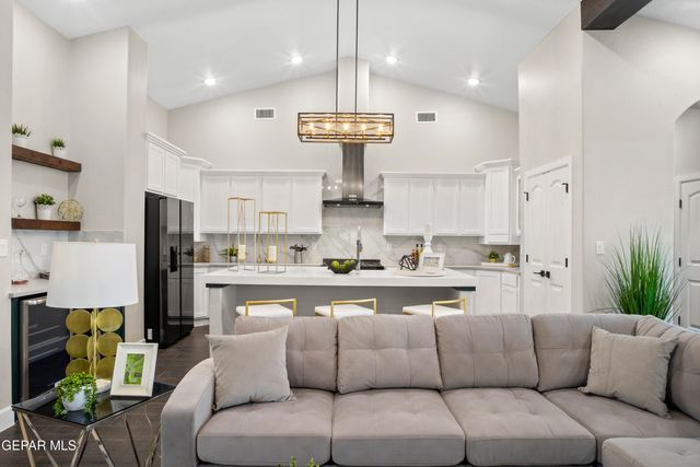 14545 CHARLES FOSTER Avenue, El Paso, TX 79938