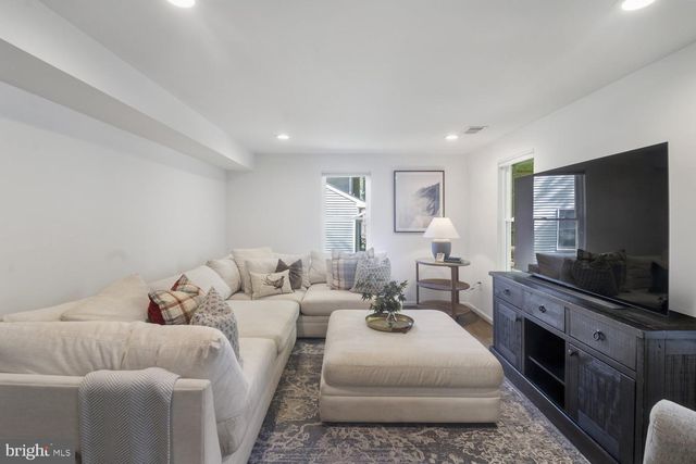 9455 KEEPSAKE WAY, Columbia, MD 21046