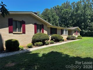 8109 Reames Road, Charlotte, NC 28216
