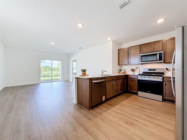 2387 BENDER DRIVE, Zephyrhills, FL 33541