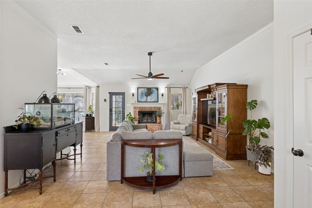 1517 Bailey Drive, Azle, TX 76020