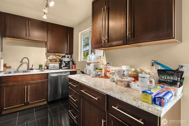 14508 SE 276th Place, Kent, WA 98042