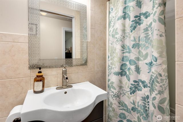 14508 SE 276th Place, Kent, WA 98042