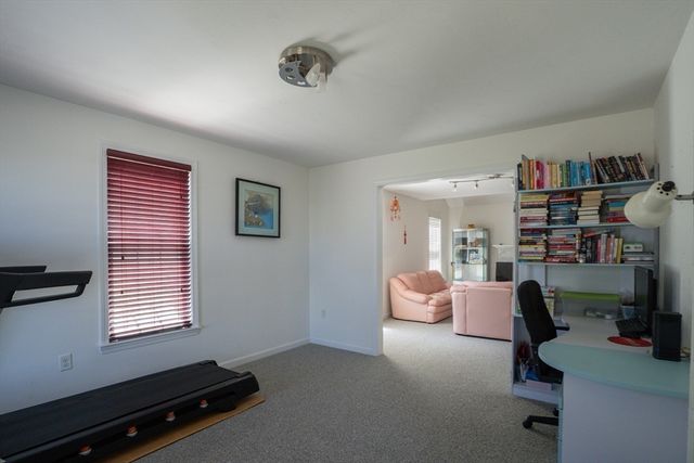 30 Briarcliff Dr, Auburn, MA 01501