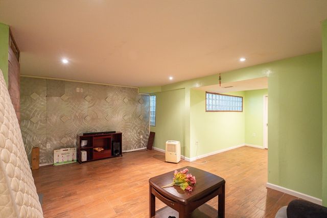 30 Briarcliff Dr, Auburn, MA 01501
