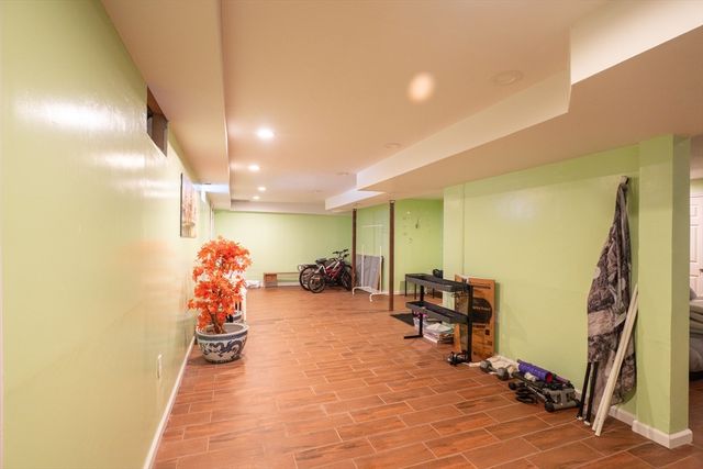 30 Briarcliff Dr, Auburn, MA 01501