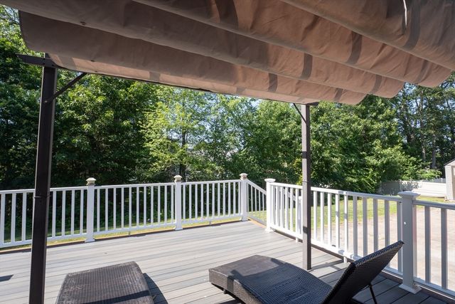 30 Briarcliff Dr, Auburn, MA 01501