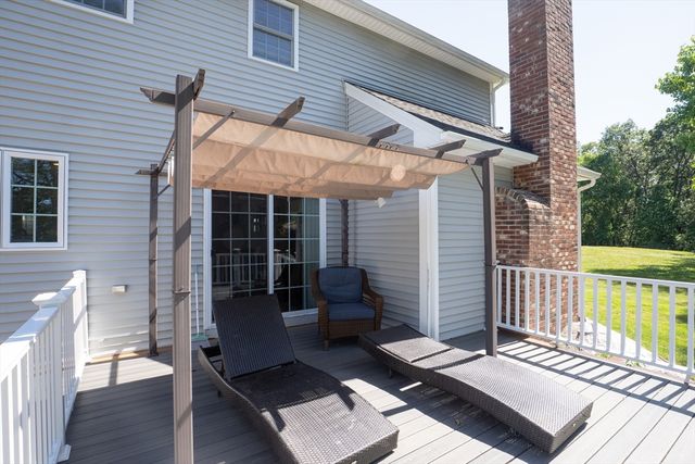 30 Briarcliff Dr, Auburn, MA 01501