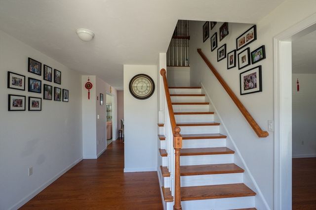 30 Briarcliff Dr, Auburn, MA 01501
