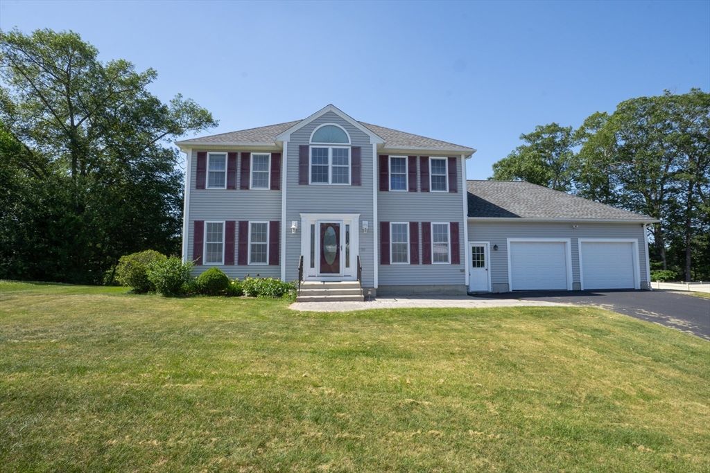 30 Briarcliff Dr, Auburn, MA 01501